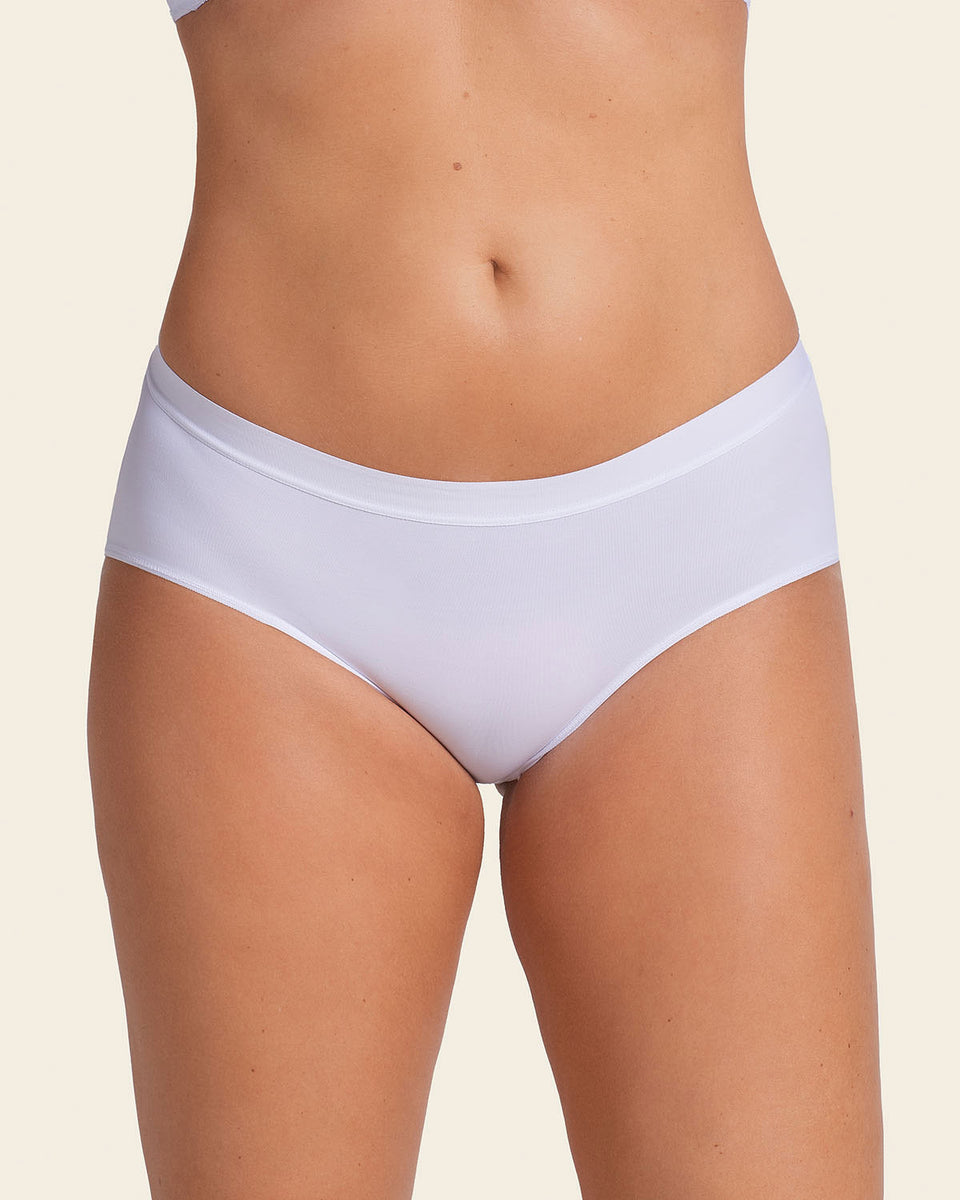 Semi low-rise smooth hiphugger panty